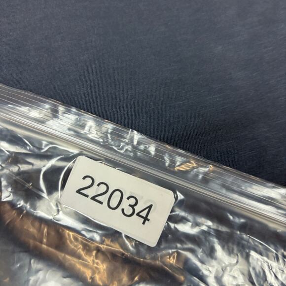 Faherty Sunwashed Regenerative Tee Shirt Men's Medium Organic Cotton Minimalist - Picture 11 of 11